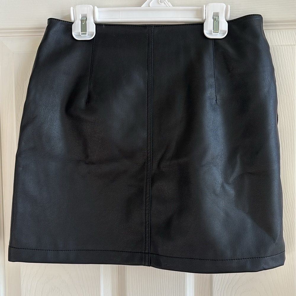 NWT Black Faux Leather Skirt - Picture 2 of 13